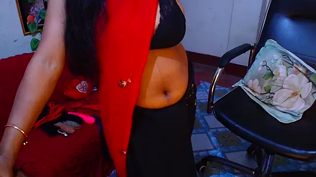 Snapshot of SnoowForYou chatting on 04/03/26, 11:33 SnoowForYou online show from 04/03/26, 11:33