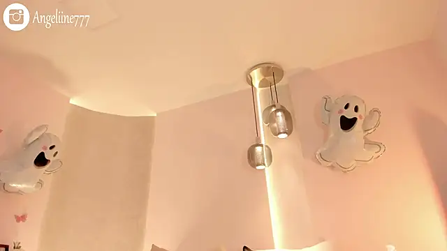 angeline-777 online show from 10/31/25, 01:19