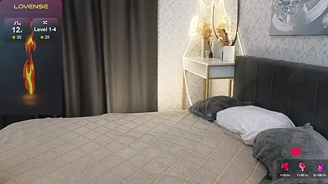 YourSweetDream  online show from 10/05/25, 08:27