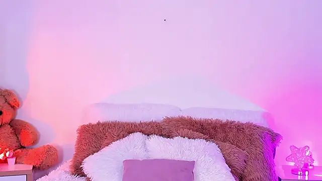 Snapshot of rosemonrooe chatting on 09/14/25, 01:55 rosemonrooe online show from 09/14/25, 01:55