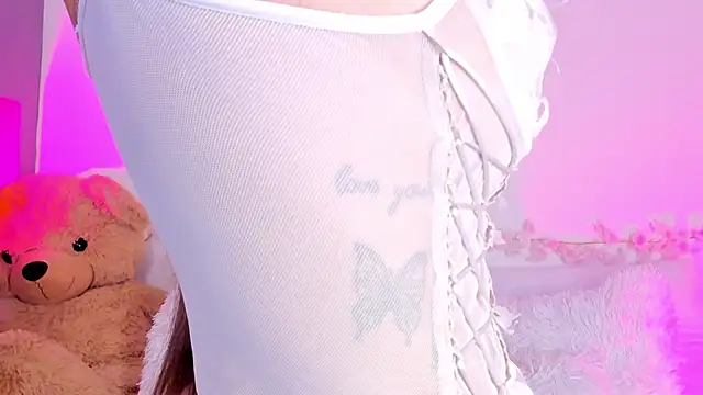 Snapshot of rosemonrooe chatting on 10/25/25, 03:56 rosemonrooe online show from 10/25/25, 03:56