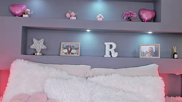 Snapshot of rosemonrooe chatting on 10/11/25, 03:13 rosemonrooe online show from 10/11/25, 03:13