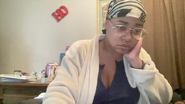 MommyConfident online show from 12/03/25, 03:11