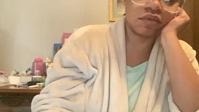 MommyConfident online show from 11/24/25, 02:39