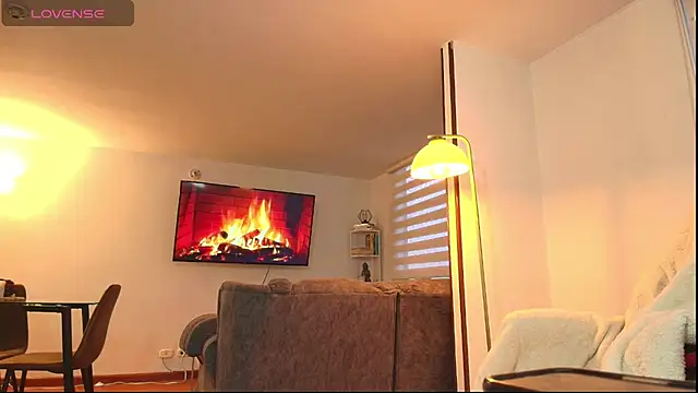 Snapshot of samy_jonnes_ chatting on 02/08/26, 11:13 samy jonnes online show from 02/08/26, 11:13