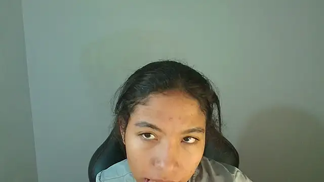 samy jonnes  online show from 10/29/25, 01:26