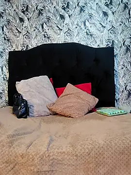 Devil Sara online show from 11/06/25, 01:37