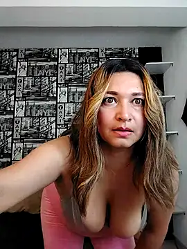 Devil Sara online show from 11/05/25, 01:03