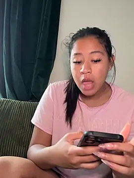 Snapshot of VanessaBling chatting on 02/03/26, 04:12 VanessaBling online show from 02/03/26, 04:12