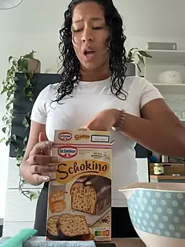 VanessaBling online show from 05/22/26, 06:44
