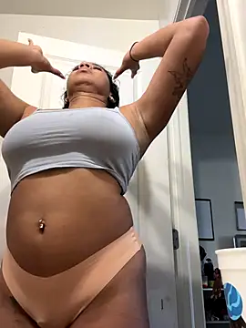 Snapshot of VanessaBling chatting on 01/06/26, 04:00 VanessaBling online show from 01/06/26, 04:00