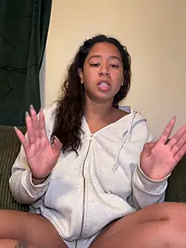 Snapshot of VanessaBling chatting on 01/14/26, 01:42 VanessaBling online show from 01/14/26, 01:42