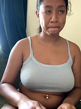 Snapshot of VanessaBling chatting on 11/03/25, 09:40 VanessaBling online show from 11/03/25, 09:40