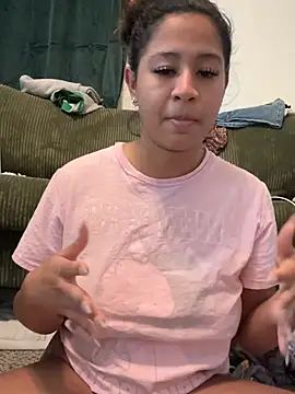 Snapshot of VanessaBling chatting on 01/16/26, 04:38 VanessaBling online show from 01/16/26, 04:38