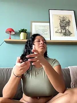 VanessaBling online show from 05/18/26, 08:19