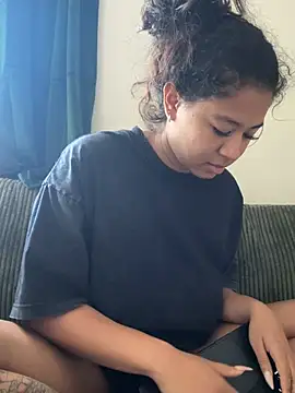 Snapshot of VanessaBling chatting on 01/10/26, 04:13 VanessaBling online show from 01/10/26, 04:13