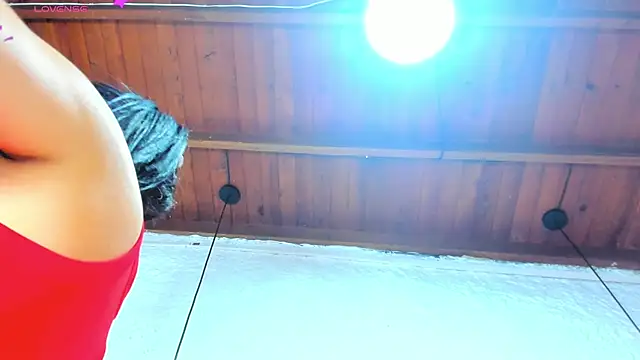 Snapshot of emiily_s chatting on 10/05/25, 12:07 emiily s online show from 10/05/25, 12:07