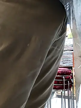 Snapshot of farabi9999 chatting on 10/28/25, 09:30 farabi9999 online show from 10/28/25, 09:30