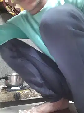 Snapshot of Burhade-- chatting on 12/20/25, 05:38 Burhade-- online show from 12/20/25, 05:38