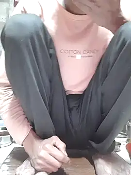 Snapshot of Burhade-- chatting on 02/13/26, 11:27 Burhade-- online show from 02/13/26, 11:27