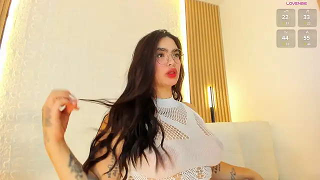 alyssa vargas online show from 07/18/26, 04:54