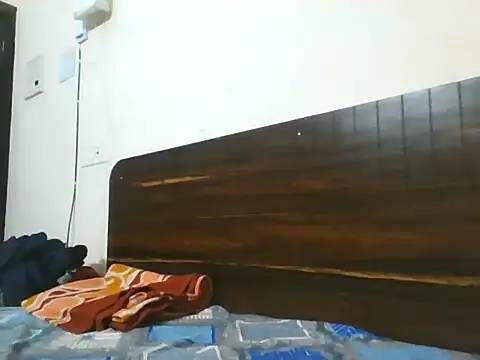 Dusky Aarav online show from 09/28/25, 08:43