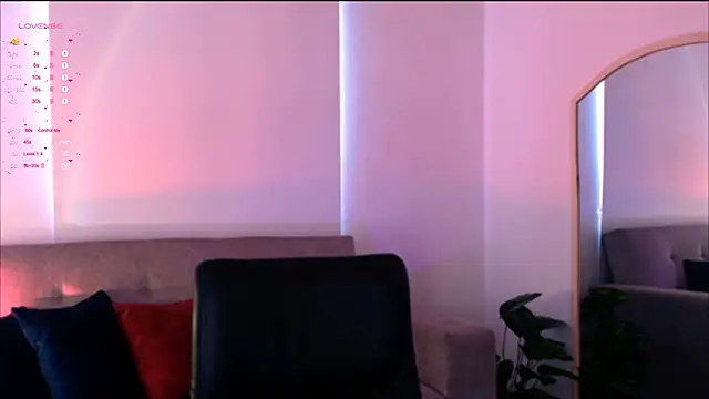 Valengarcia  online show from 02/17/25, 10:05