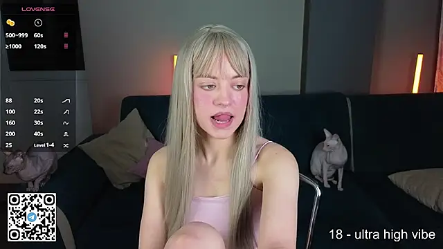 Snapshot of mybunnywendy chatting on 09/28/25, 01:51 mybunnywendy online show from 09/28/25, 01:51