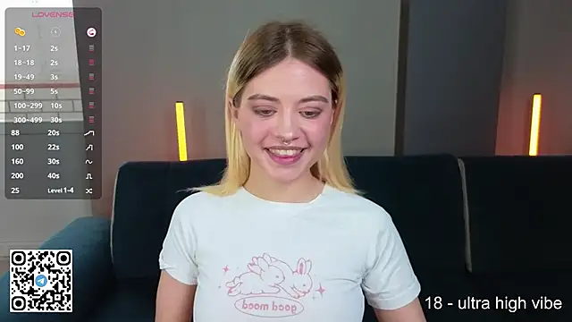 Snapshot of mybunnywendy chatting on 10/10/25, 06:47 mybunnywendy online show from 10/10/25, 06:47