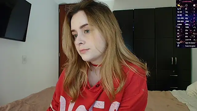 Snapshot of miss_seline chatting on 02/14/25, 10:47 miss seline online show from 02/14/25, 10:47