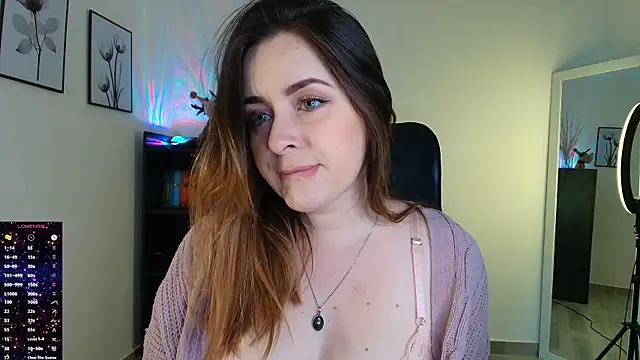 Snapshot of miss_seline chatting on 12/21/25, 01:57 miss seline online show from 12/21/25, 01:57