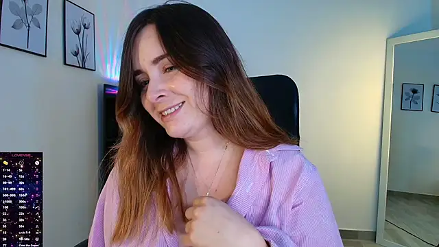 Snapshot of miss_seline chatting on 12/16/25, 07:51 miss seline online show from 12/16/25, 07:51