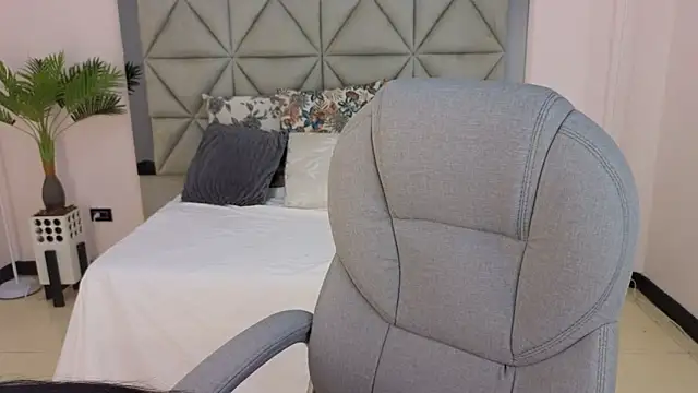 maiaa ruiz online show from 11/15/25, 03:16