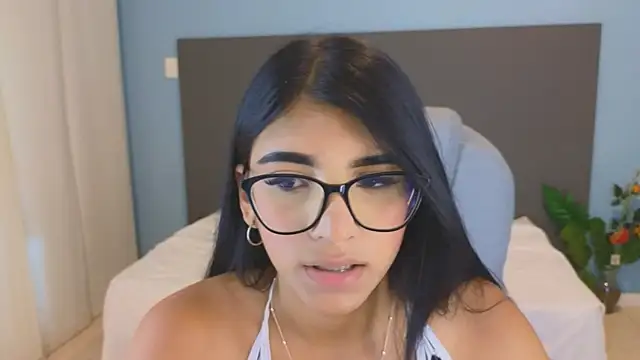 maiaa ruiz online show from 10/23/25, 03:00