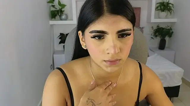 maiaa ruiz online show from 06/19/26, 12:44