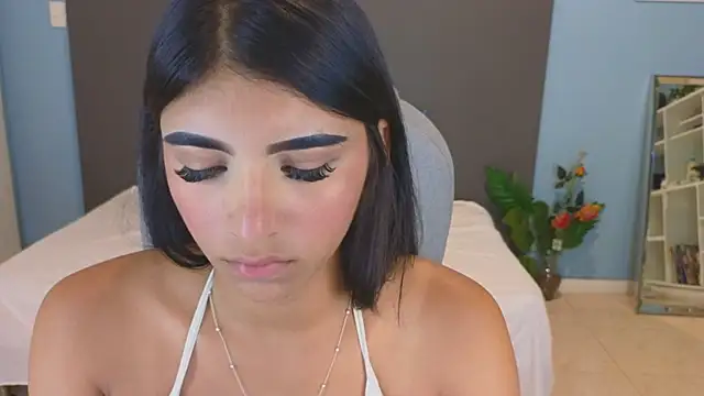 maiaa ruiz online show from 10/18/25, 03:30