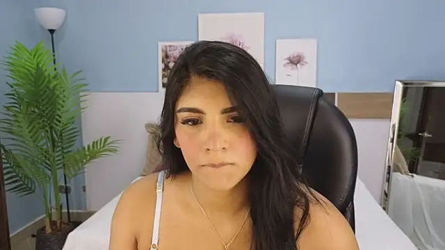 maiaa ruiz online show from 06/10/26, 05:47