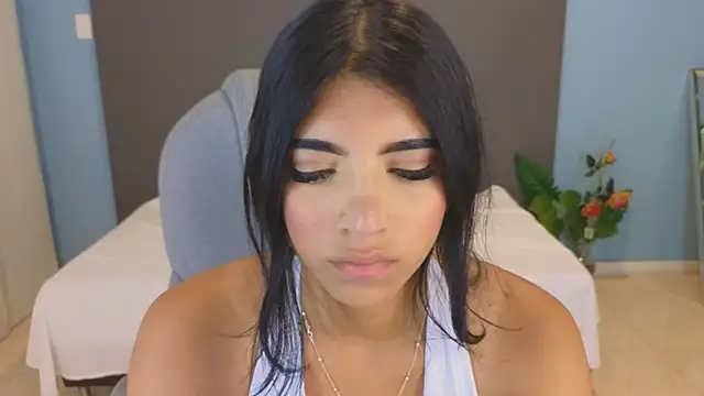 maiaa ruiz online show from 10/31/25, 03:30