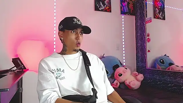 Liam lee online show from 11/13/25, 07:51