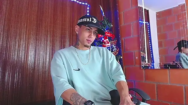 Liam lee online show from 12/19/25, 04:20