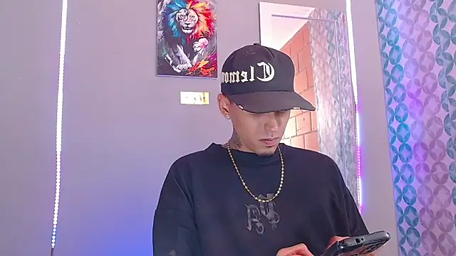 Liam lee online show from 04/14/26, 08:58