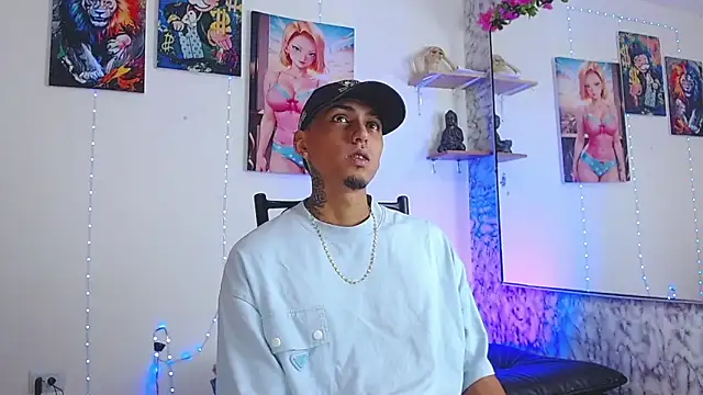 Liam lee online show from 09/30/25, 03:51