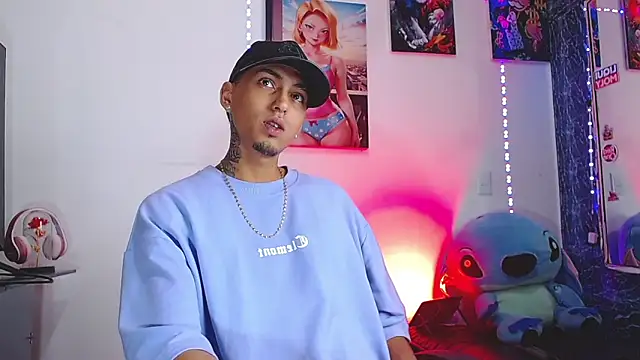 Liam lee online show from 11/04/25, 01:59