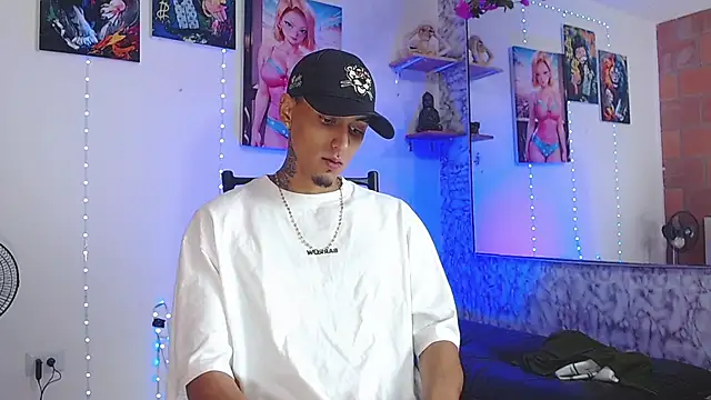 Liam lee online show from 10/19/25, 02:31