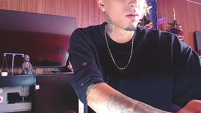 Liam lee online show from 12/14/25, 08:03