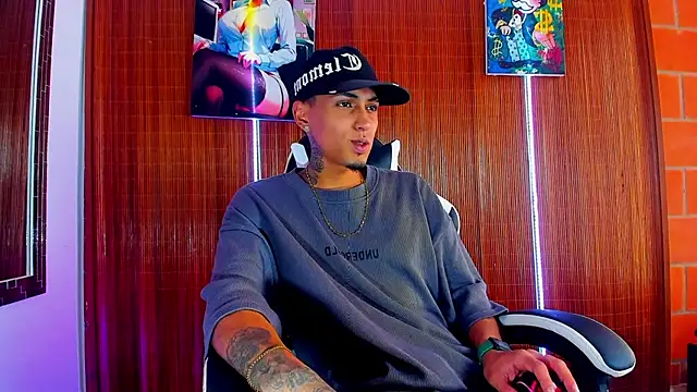 Liam lee online show from 02/08/26, 06:16