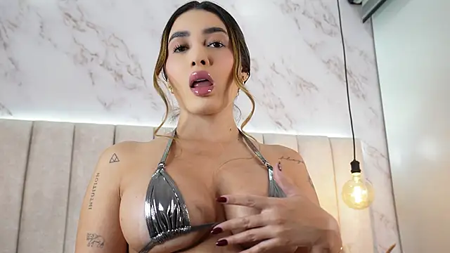 Annyy Rosse online show from 10/06/25, 05:41