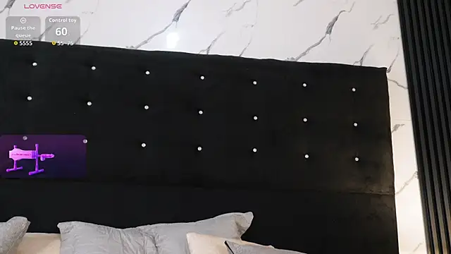 Snapshot of Annyy_Rosse chatting on 05/08/26, 05:33 Annyy Rosse online show from 05/08/26, 05:33