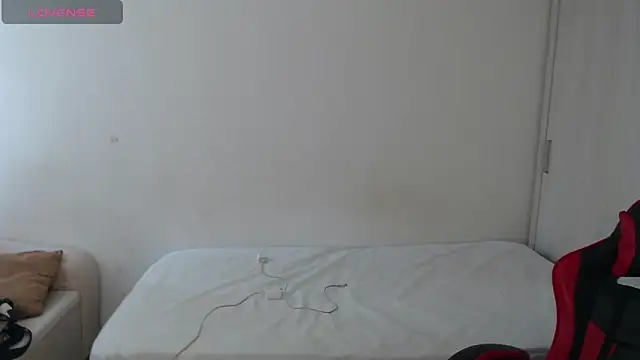 Francesca ferrari online show from 10/15/25, 02:36