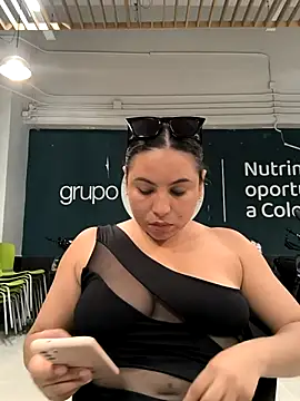 Francesca ferrari online show from 03/22/25, 05:41